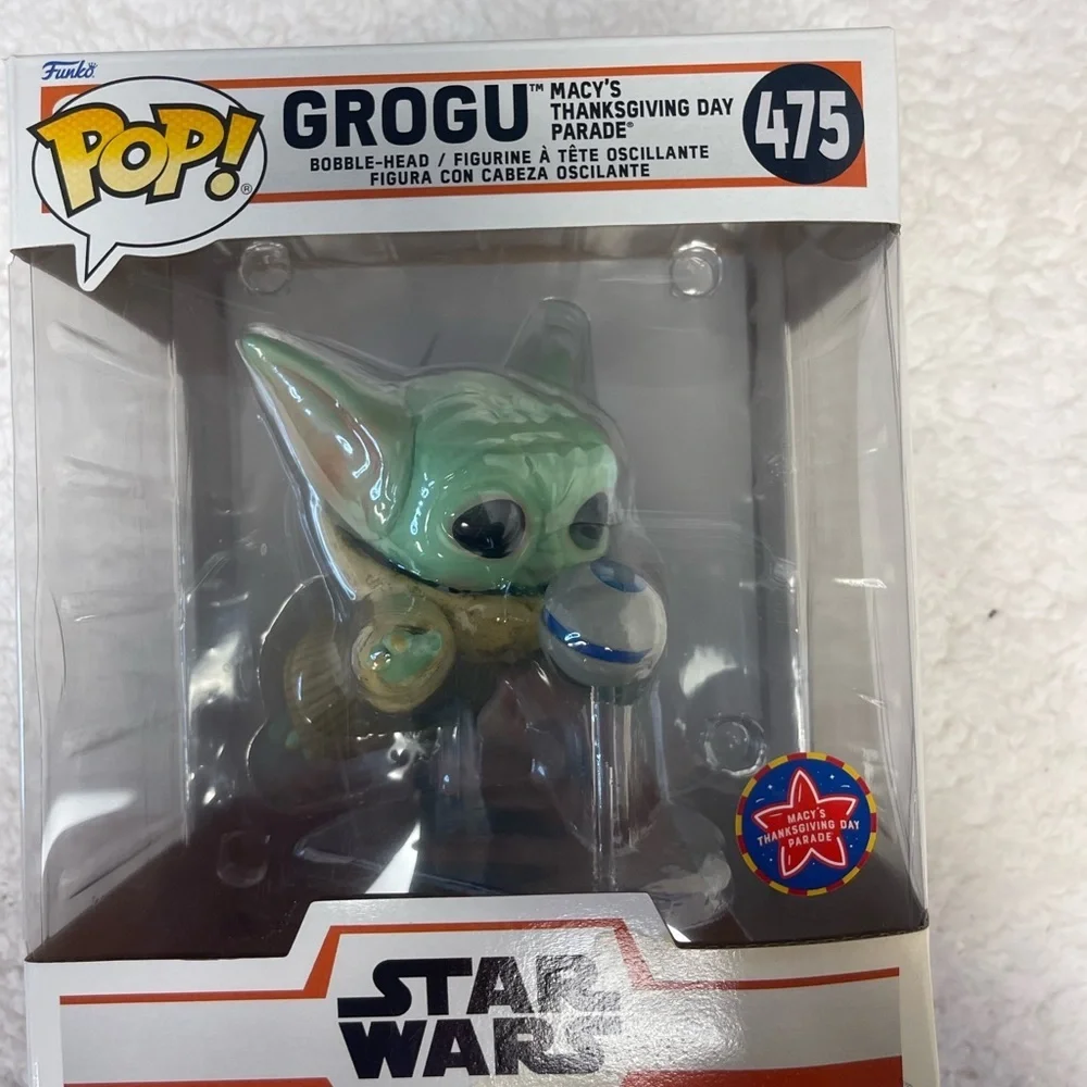 Funko Pop! Deluxe: Star Wars - Grogu Macy's Thanksgiving Day Parade #475 - Picture 3 of 6